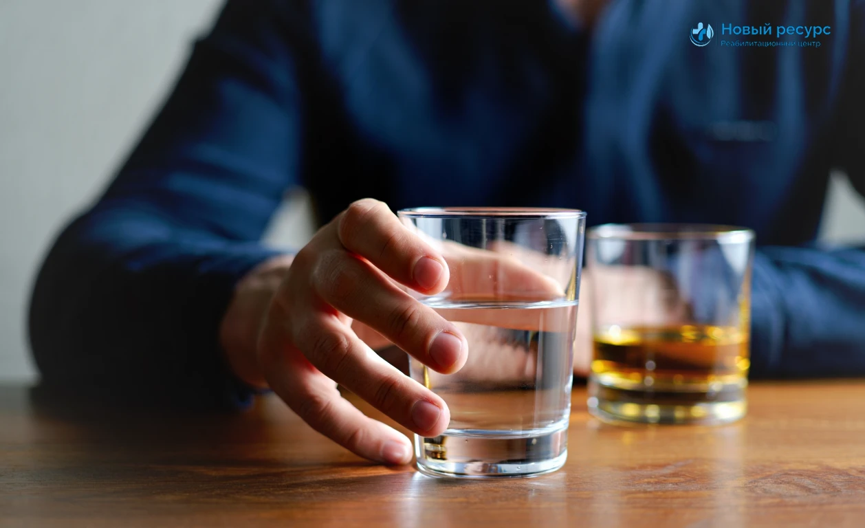 Мужчина делает выбор в пользу здоровья